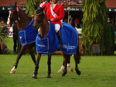 Spiral Promotions incorporating RugUpNow.com Presentation Rug for Meydan